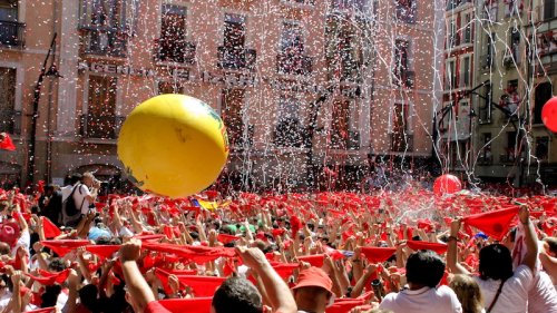 Let's go to San Fermin in Pamplona! 