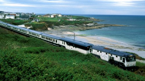 Costa Verde Express: Luxury Train Journey Along Spain's Green Northern Coast